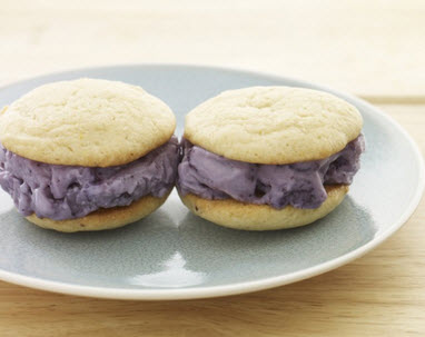 Blueberry buttermilk ice cream sandwich